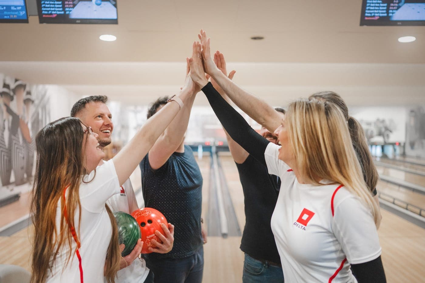DELTA-Team beim gemeinsamen Bowling-Abend